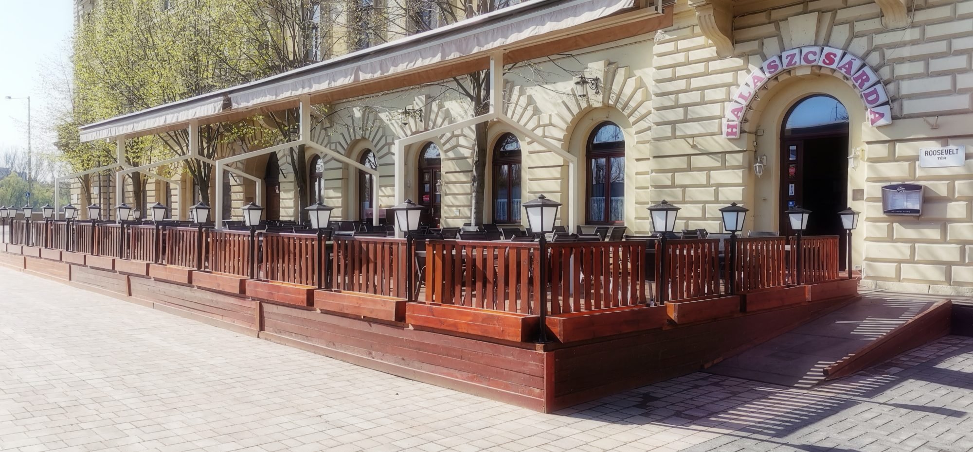 Roosevelt téri halászcsárda