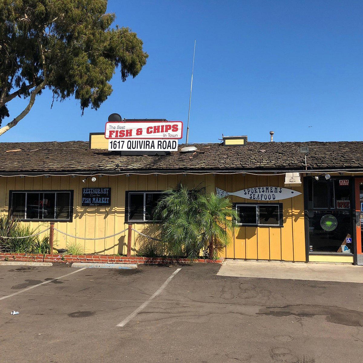 Sportsmen's Seafood restaurant in San Diego, United States