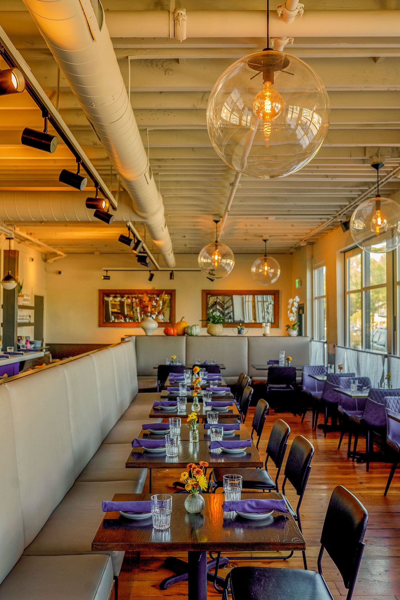 BOSA Food & Drink, Restaurant in Bend
