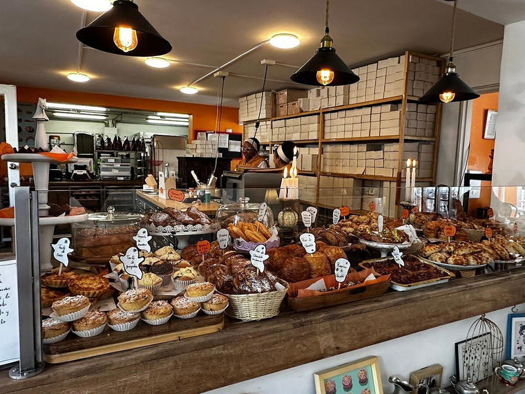 Les Amis Pastry Shop, Bogotá, Colombia
