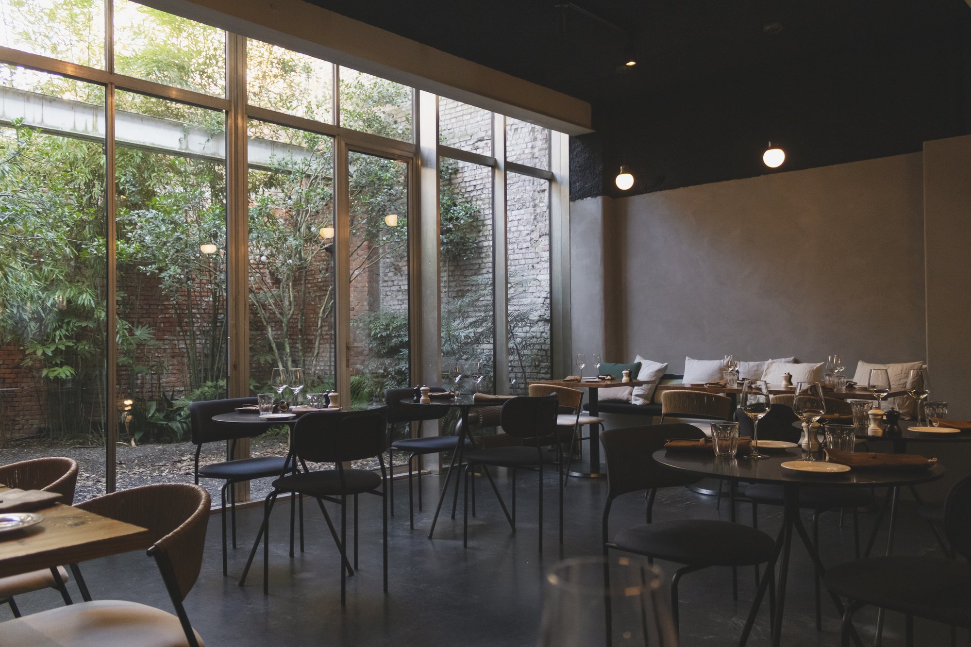 Veranda restaurant in Antwerpen, Belgium