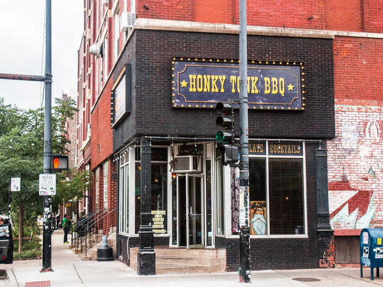 Honky Tonk BBQ / The Tonk, Chicago, United States