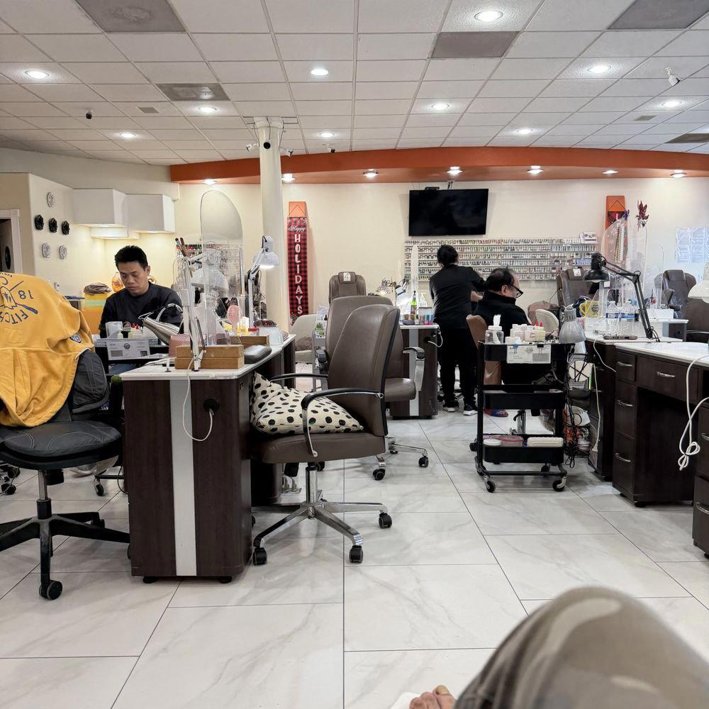 Stark Waxing Studio restaurant in Los Angeles, United States
