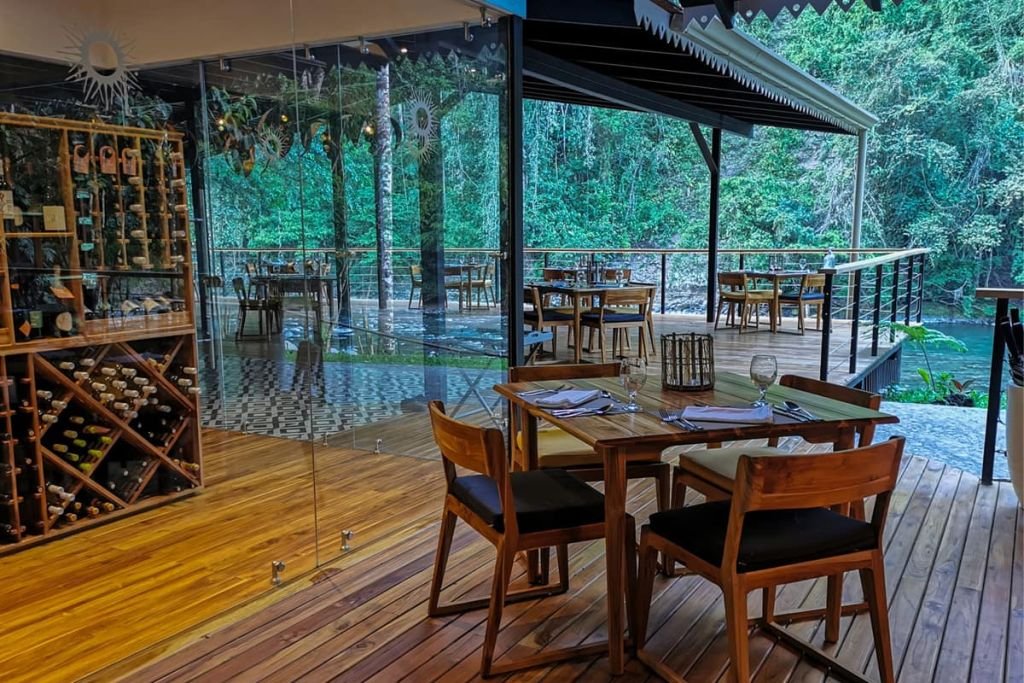 Nairi Awari Restaurant
