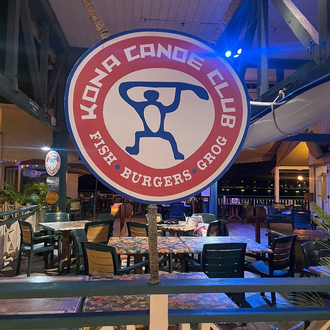 Kona Canoe Club, Restaurant in Kailua Kona