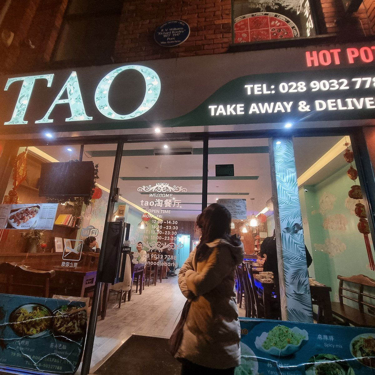 Tao Noodle Bar Cafe, Restaurant in Belfast