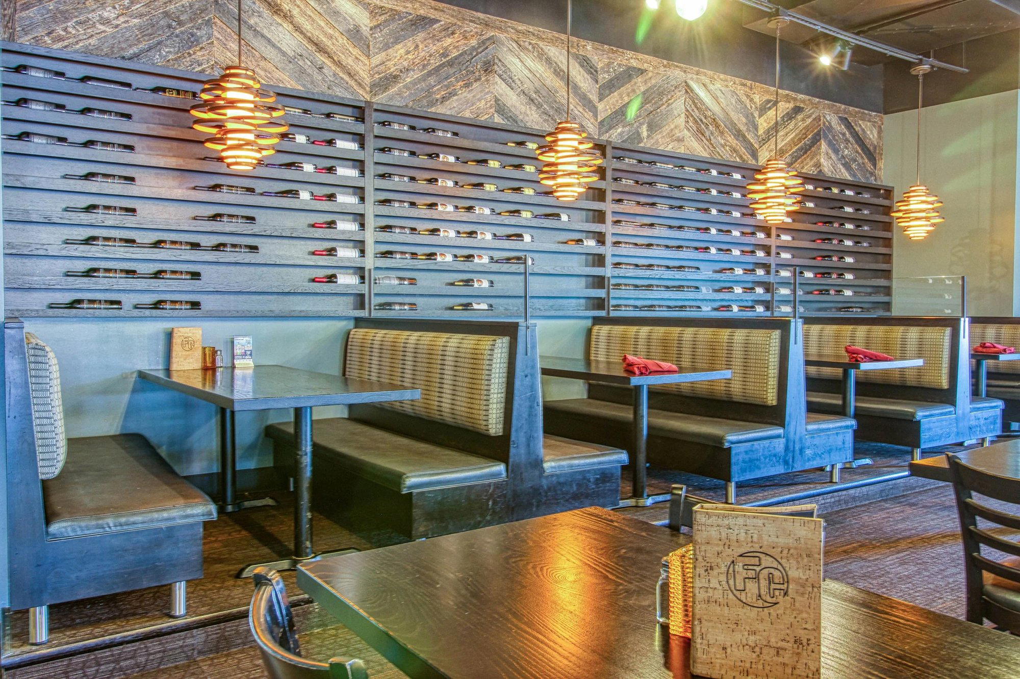 Smokin Fins - Highlands Ranch restaurant in Highlands Ranch, United States