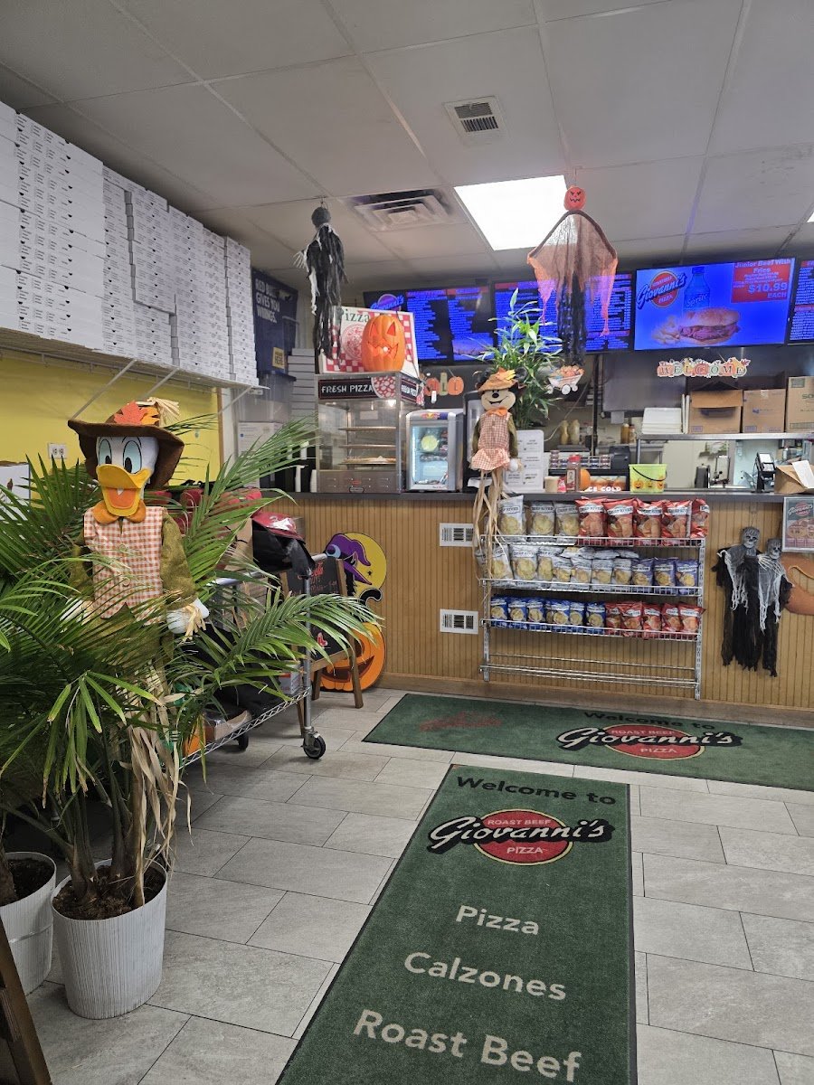 Giovanni's Roast Beef and Pizza, Tewksbury, United States