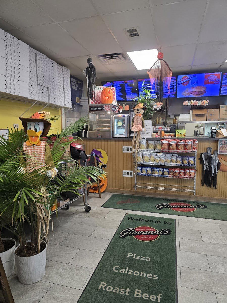 Giovanni's Roast Beef and Pizza Tewksbury restaurant in Tewksbury, United States