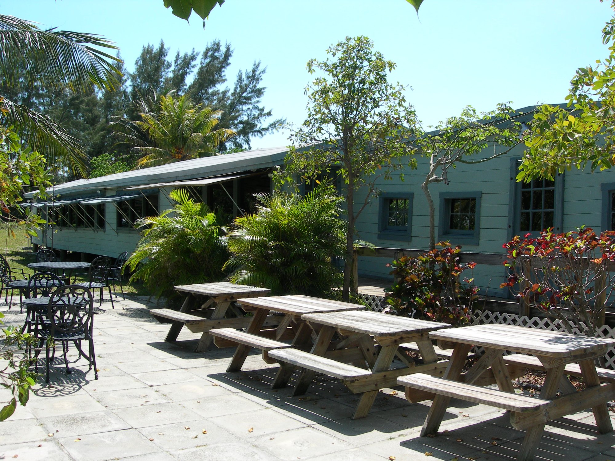 Cap's Place restaurant in Lighthouse Point, United States