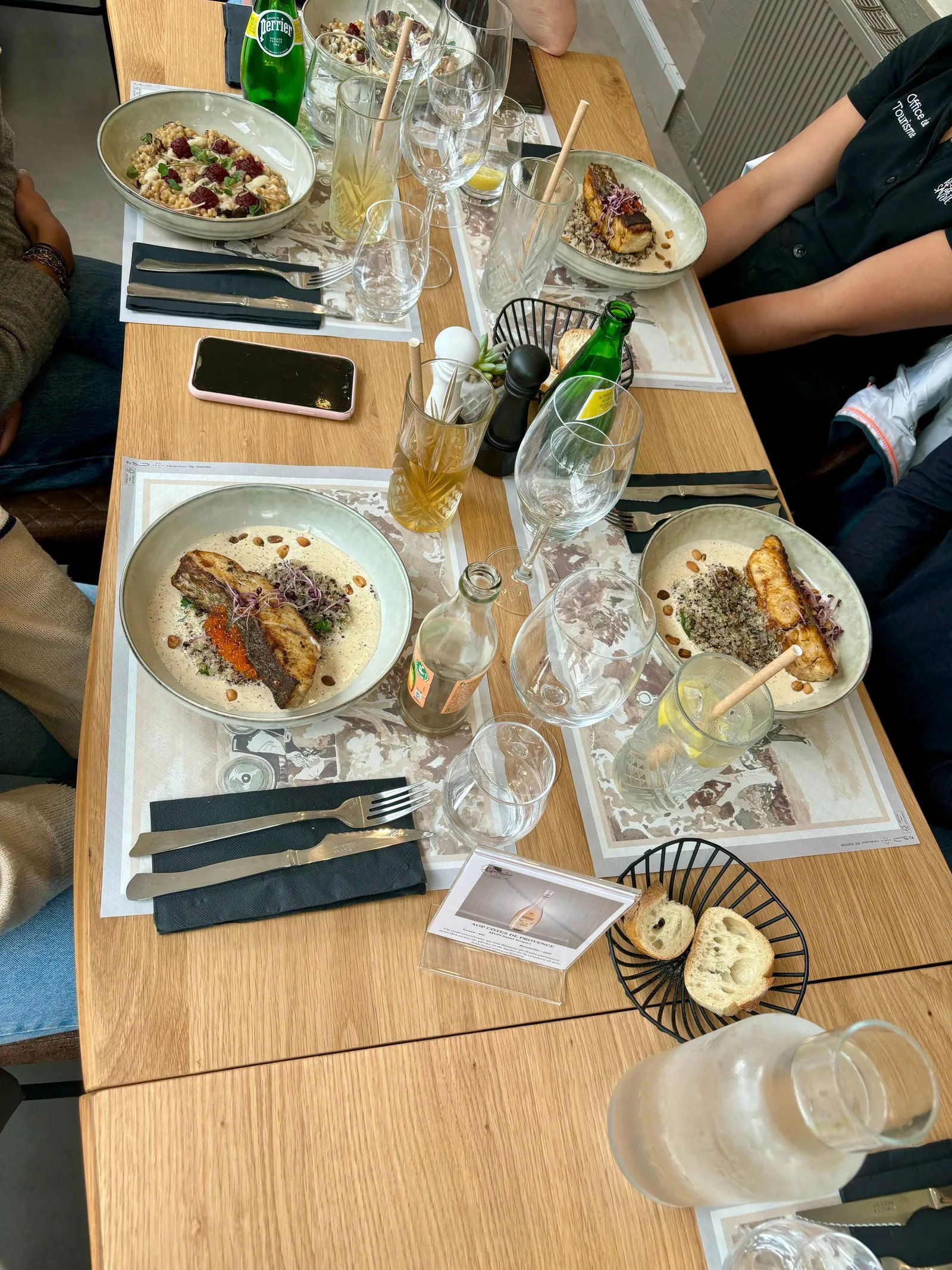 La passerelle, Restaurant in Cluses