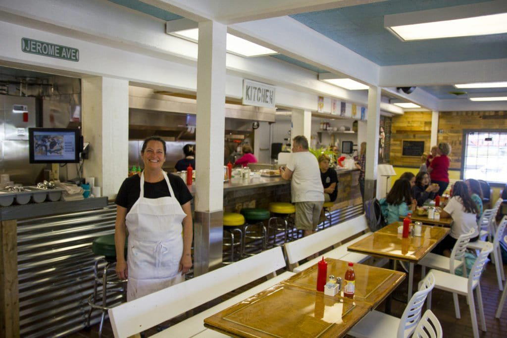 Lazy Mike's Delicatessen restaurant in Falls Church, United States