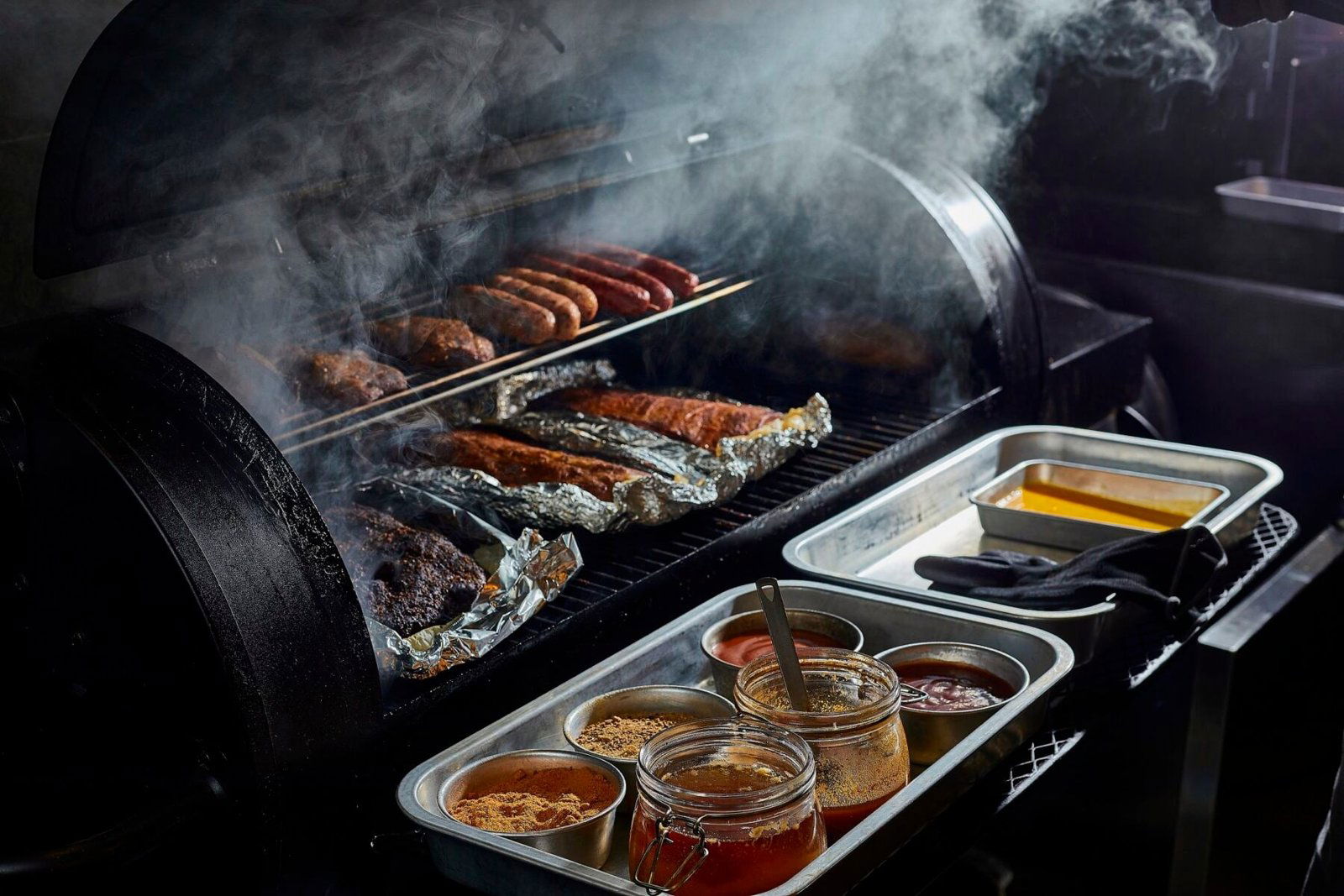 Rolling Ribs Brew Bar & BBQ, Restaurant in Bangkok