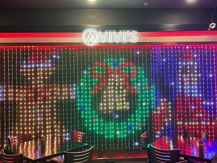 Ovivi's Restaurant, Hollywood, United States