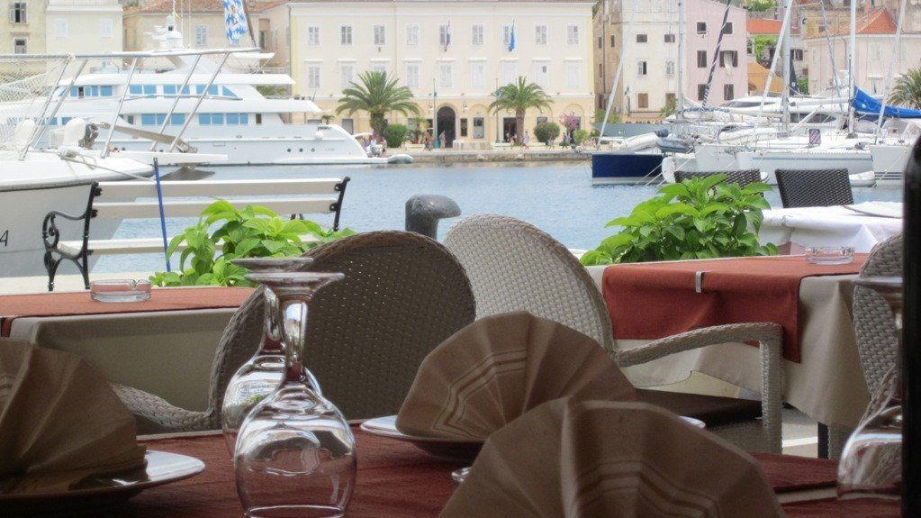 Nostromo, Restaurant in Mali Losinj