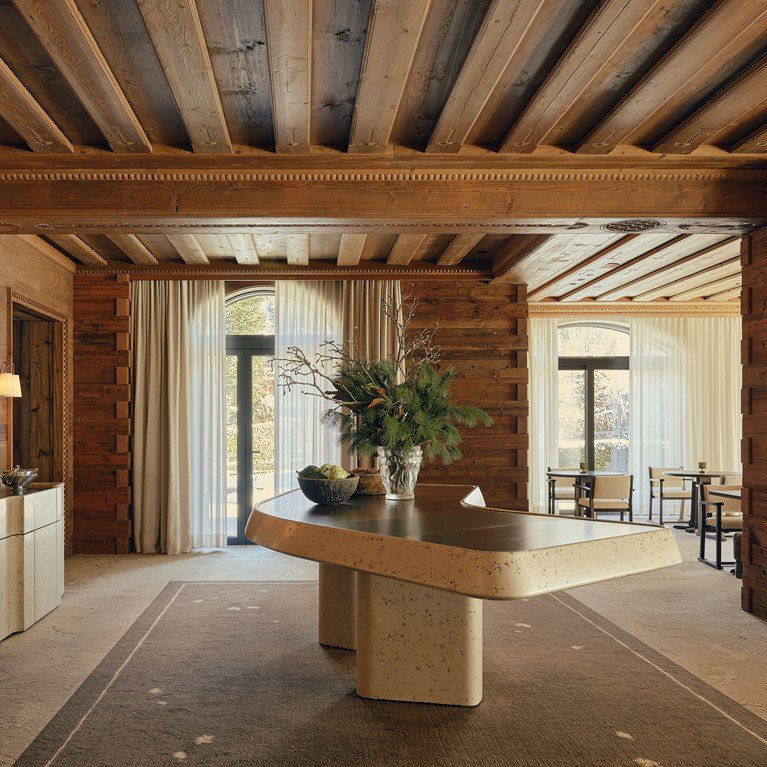 Sommet - Hôtel The Alpina, Restaurant in Gstaad