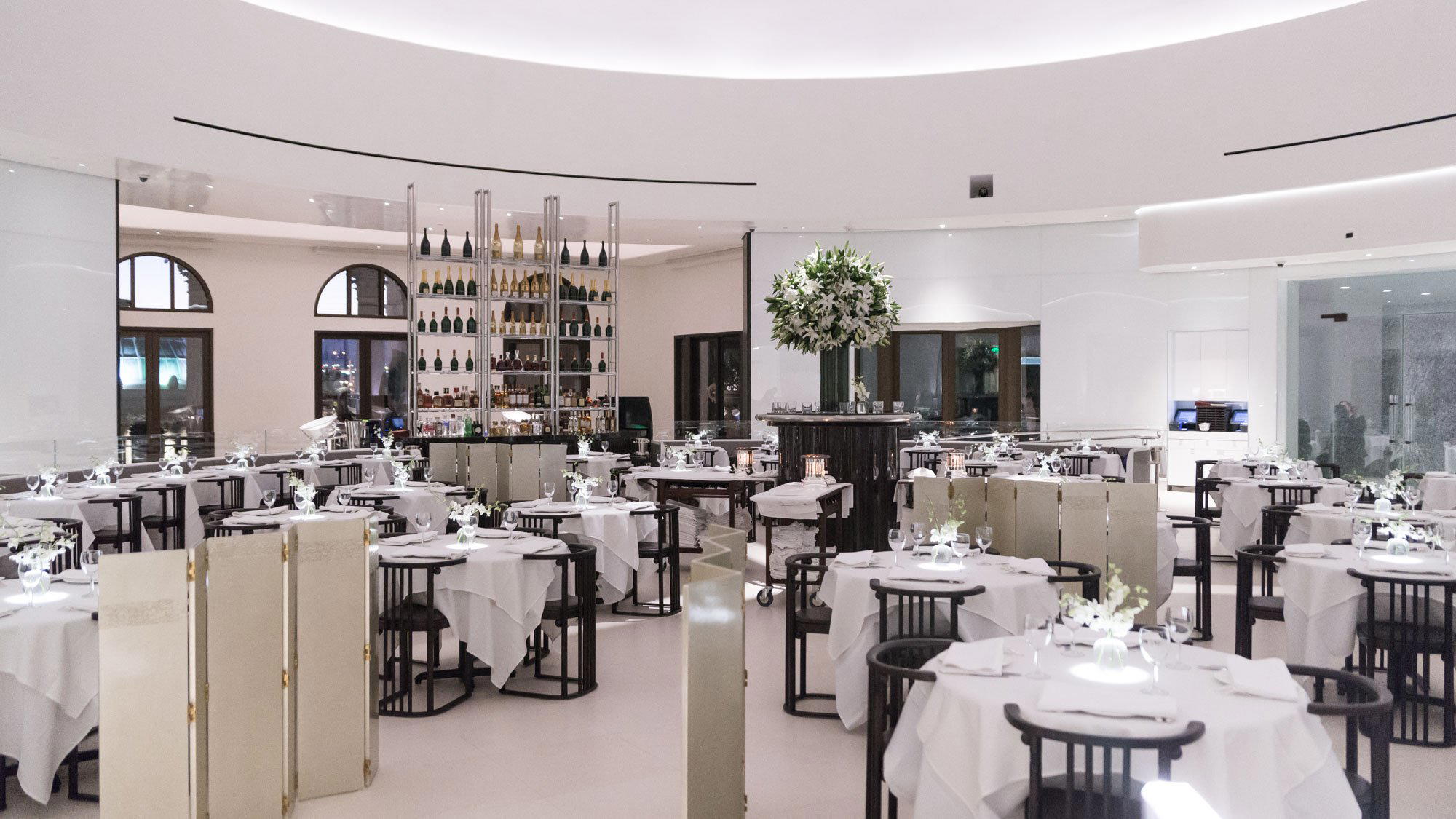 MR CHOW restaurant in Paradise