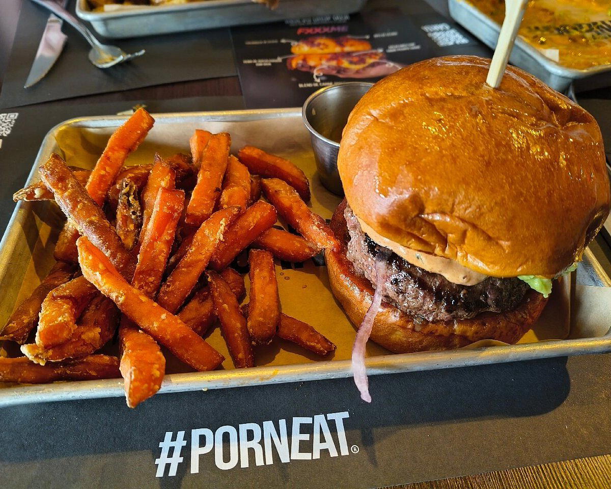 PORNEAT La Latina restaurant in Madrid, Spain