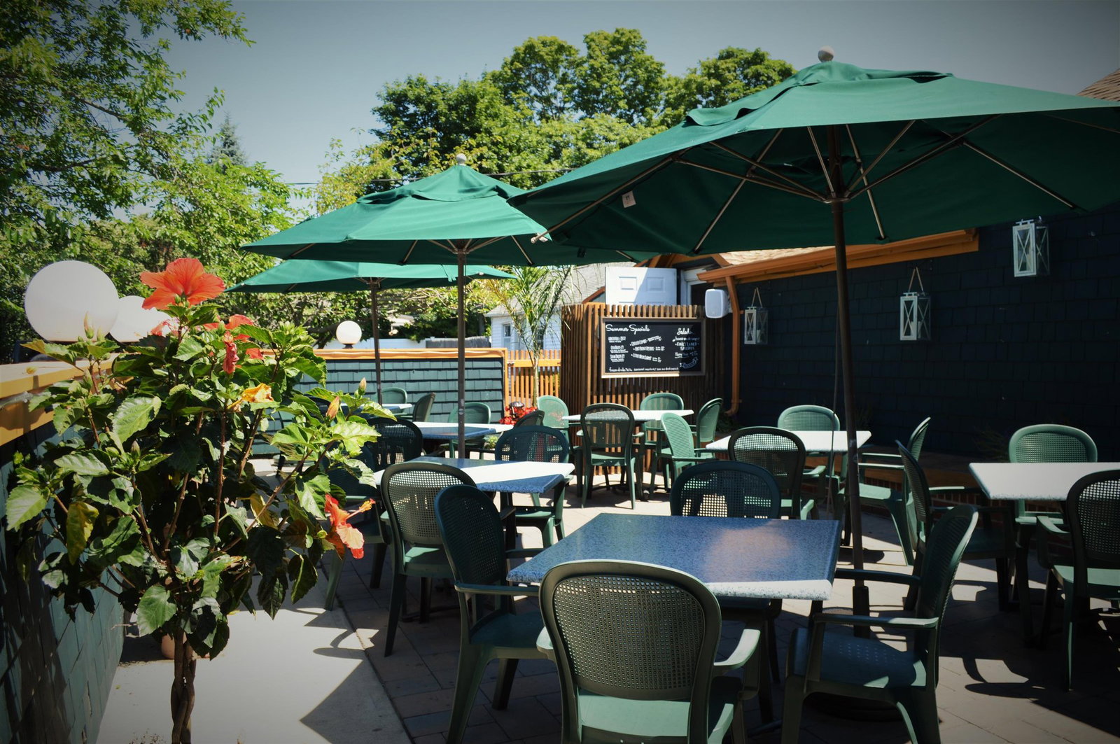 Blackbirds' Grille, Sayville, United States