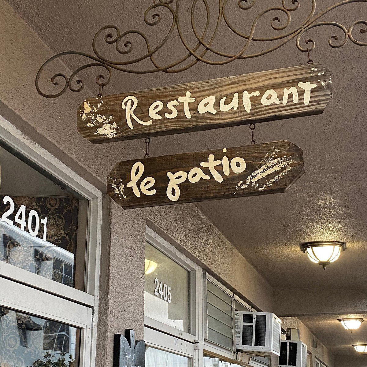 Le Patio restaurant in Wilton Manors, United States