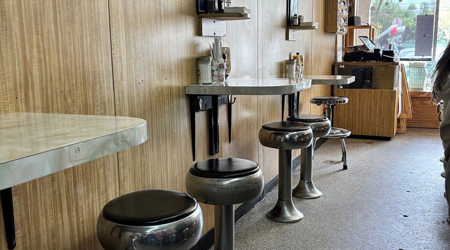 Donut Gallery Diner, Restaurant in Key Biscayne