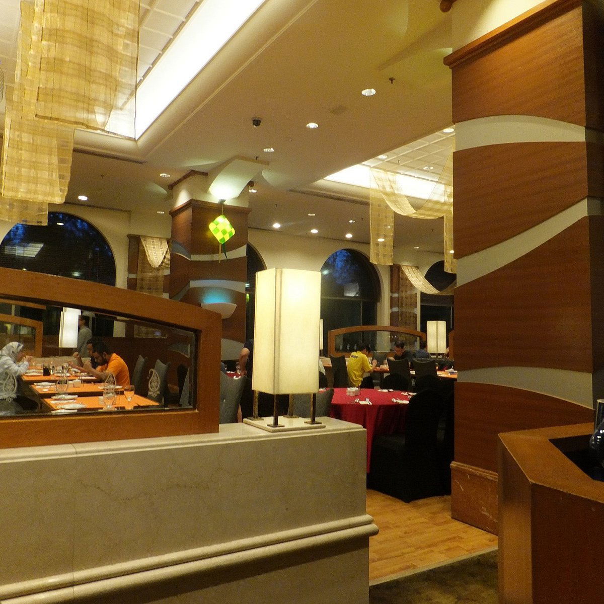 Continents Restaurant, Restaurant in Sepang