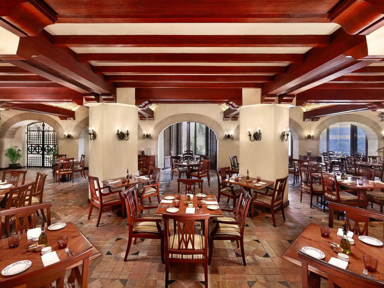 La Piazza, Delhi, India