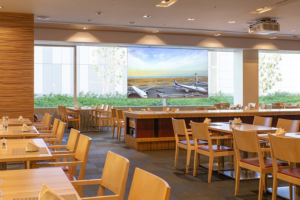 Cafe & Dining "Flyer's Table", Tokyo, Japan