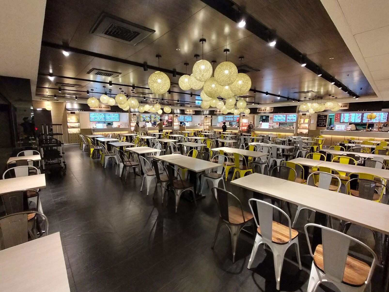 è¶ äººé±¸é­, Restaurant in Xindian District