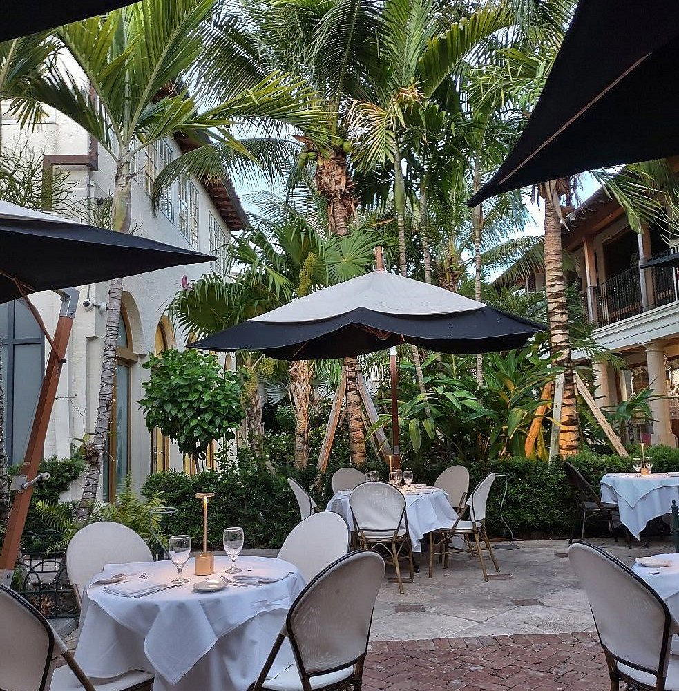 Cafe Via Flora restaurant in Palm Beach, United States