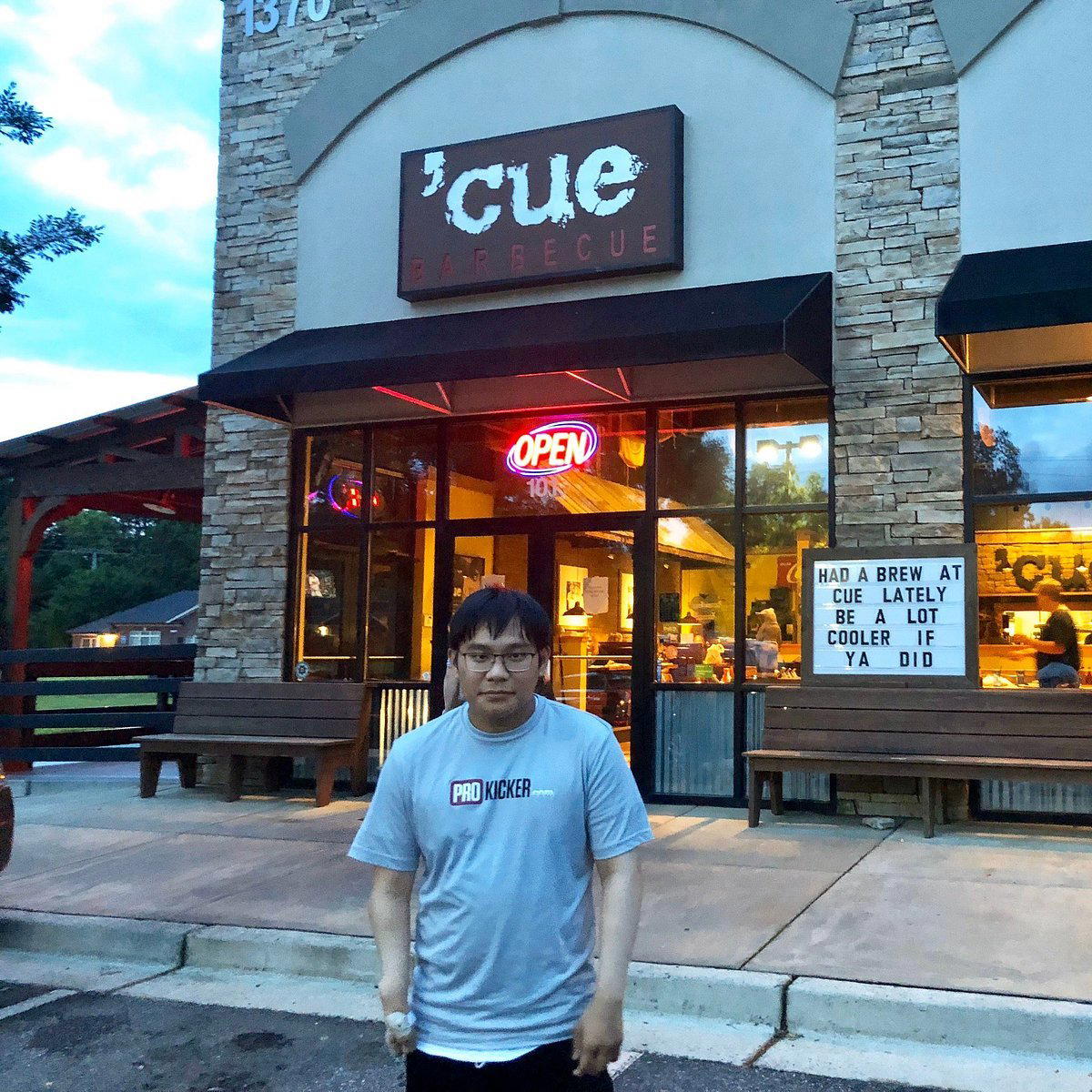 Cue Barbecue restaurant in Cumming, United States
