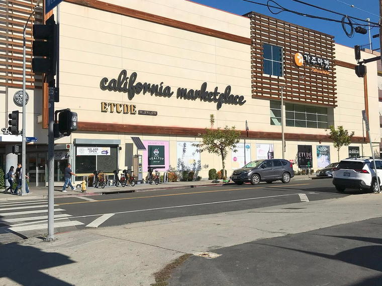 California Market, Los Angeles, United States