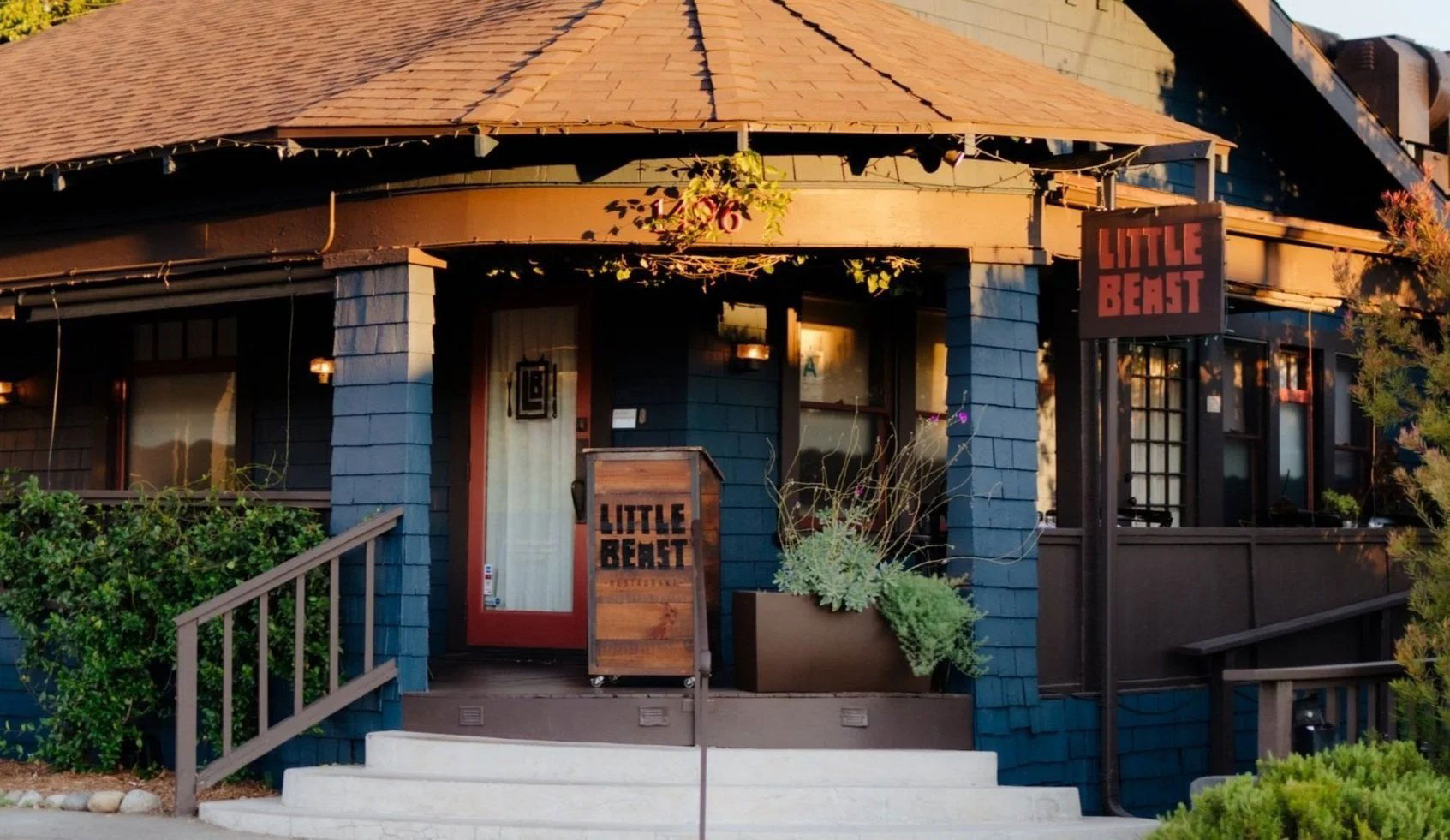 Little Beast Restaurant, Restaurant in Los Angeles