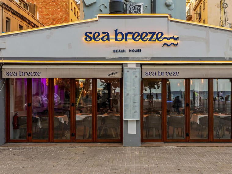 Restaurante Sea Breeze Beach House, Barcelona, Spain
