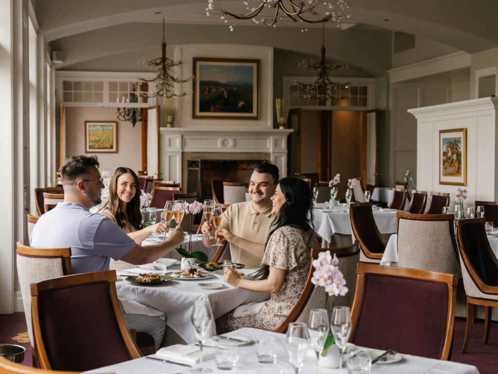 Oaklands at Riverbend Inn restaurant in Niagara-on-the-Lake, Canada