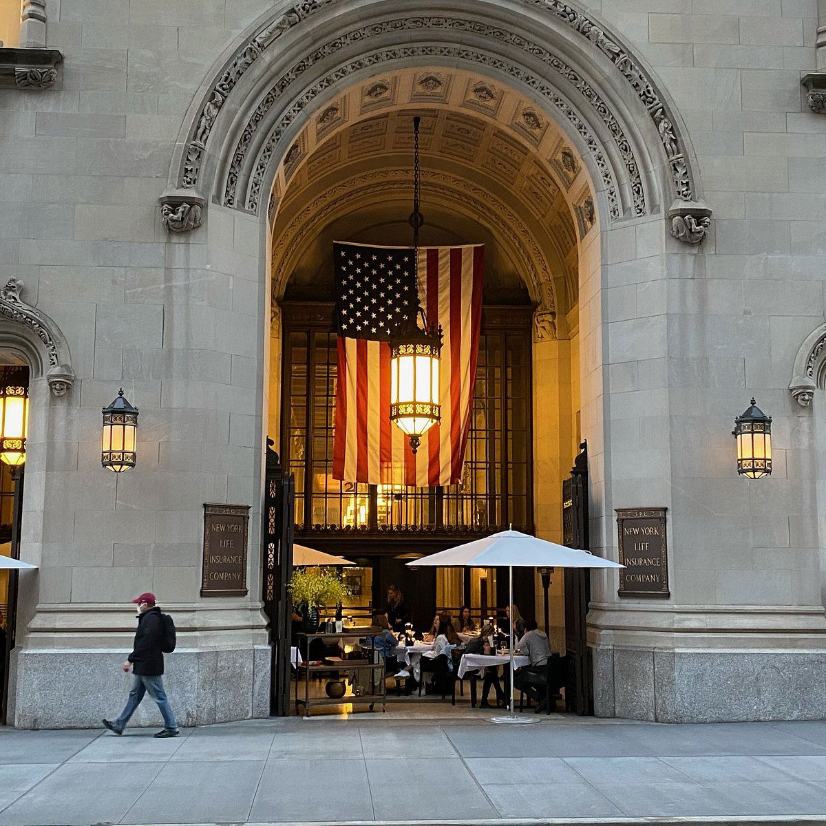 Hillstone, Restaurant in New York City