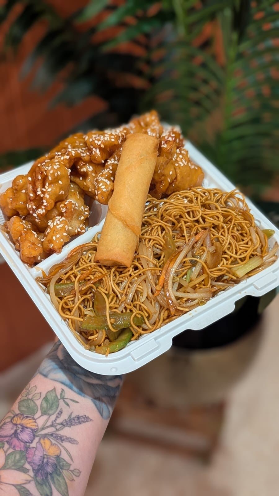 Mei Mei Chinese Buffet & Takeout, Restaurant in Peterborough
