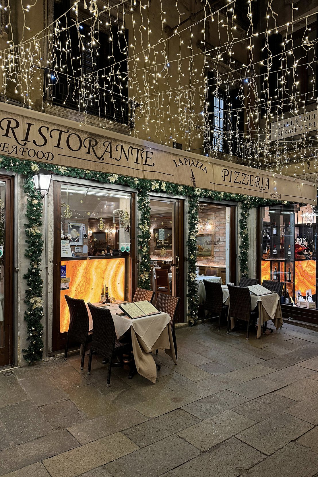 La Piazza restaurant in New York City, United States