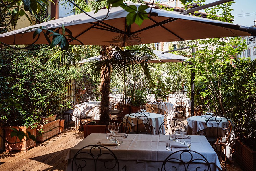 Cantina Piemontese restaurant in Milan, Italy