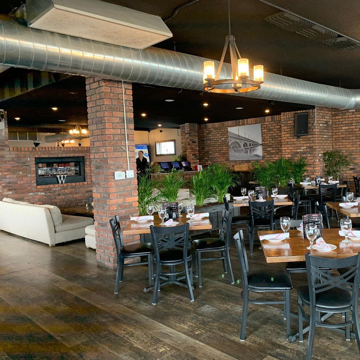 The Waterfront Wyandotte restaurant in Wyandotte, United States