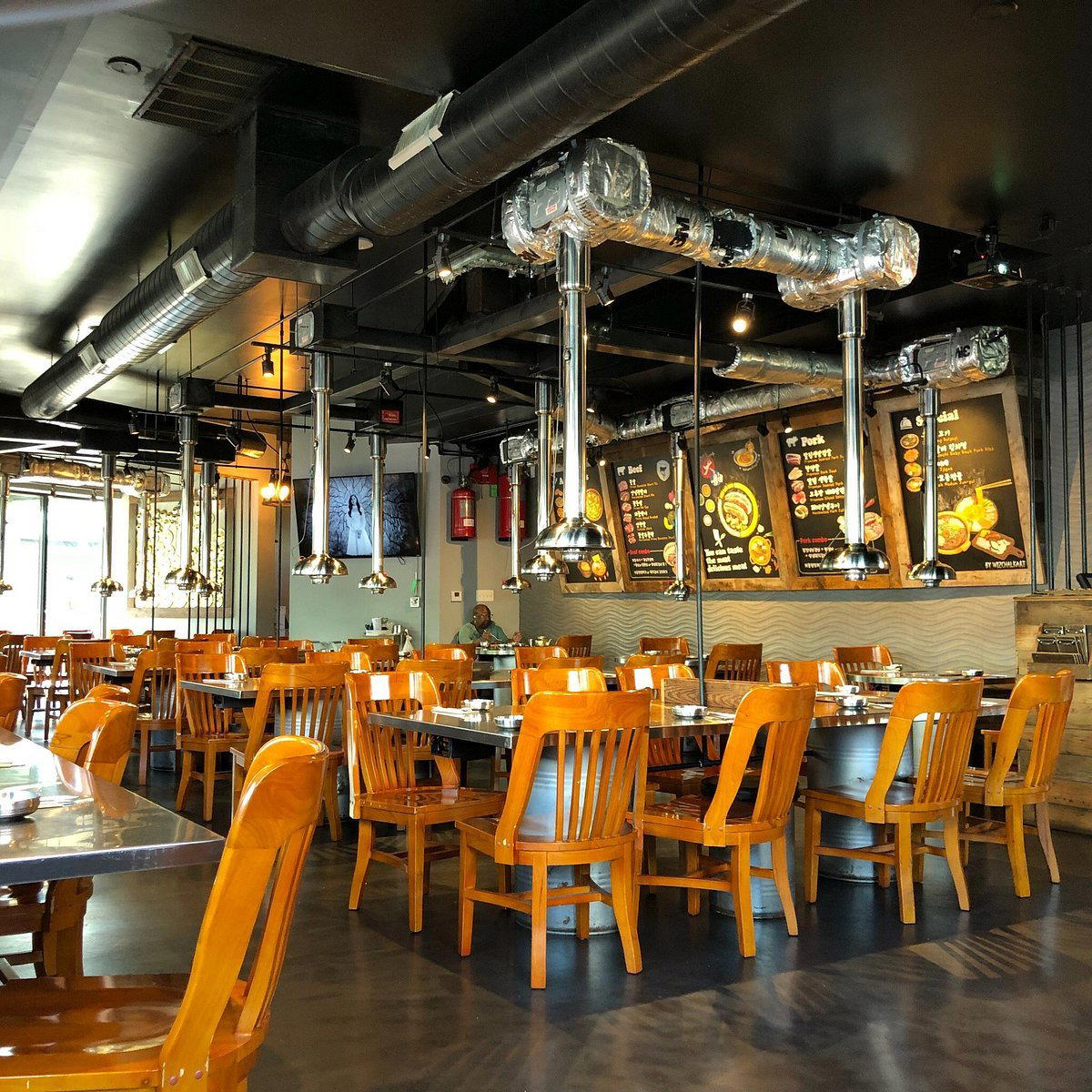 Daebak Chinatown restaurant in Chicago, United States