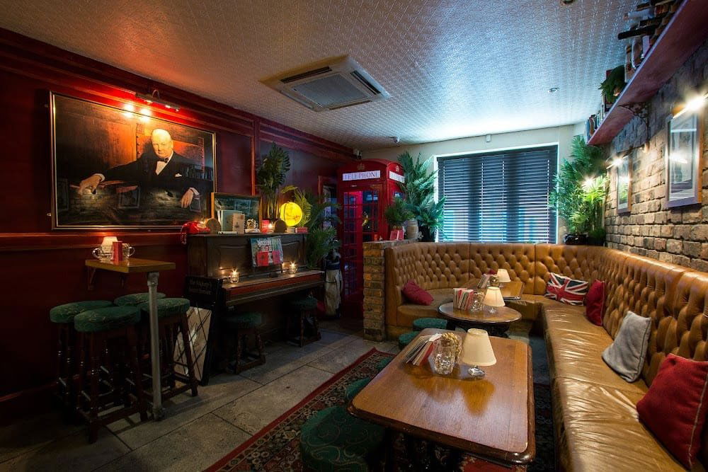 Her Majesty's Secret Service, Restaurant in Bristol