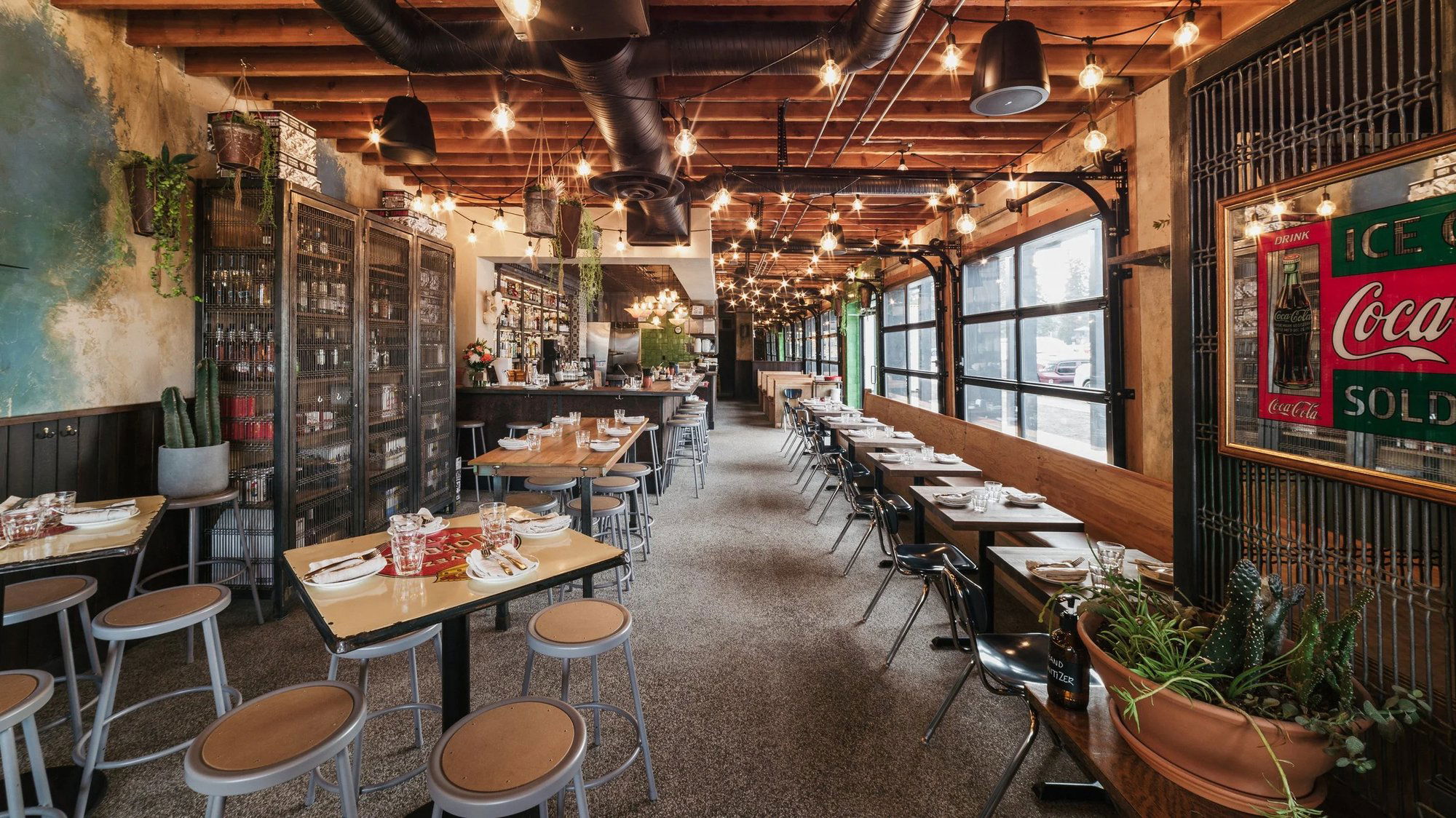 Native Tongues Taqueria - Victoria Park, Restaurant in Calgary