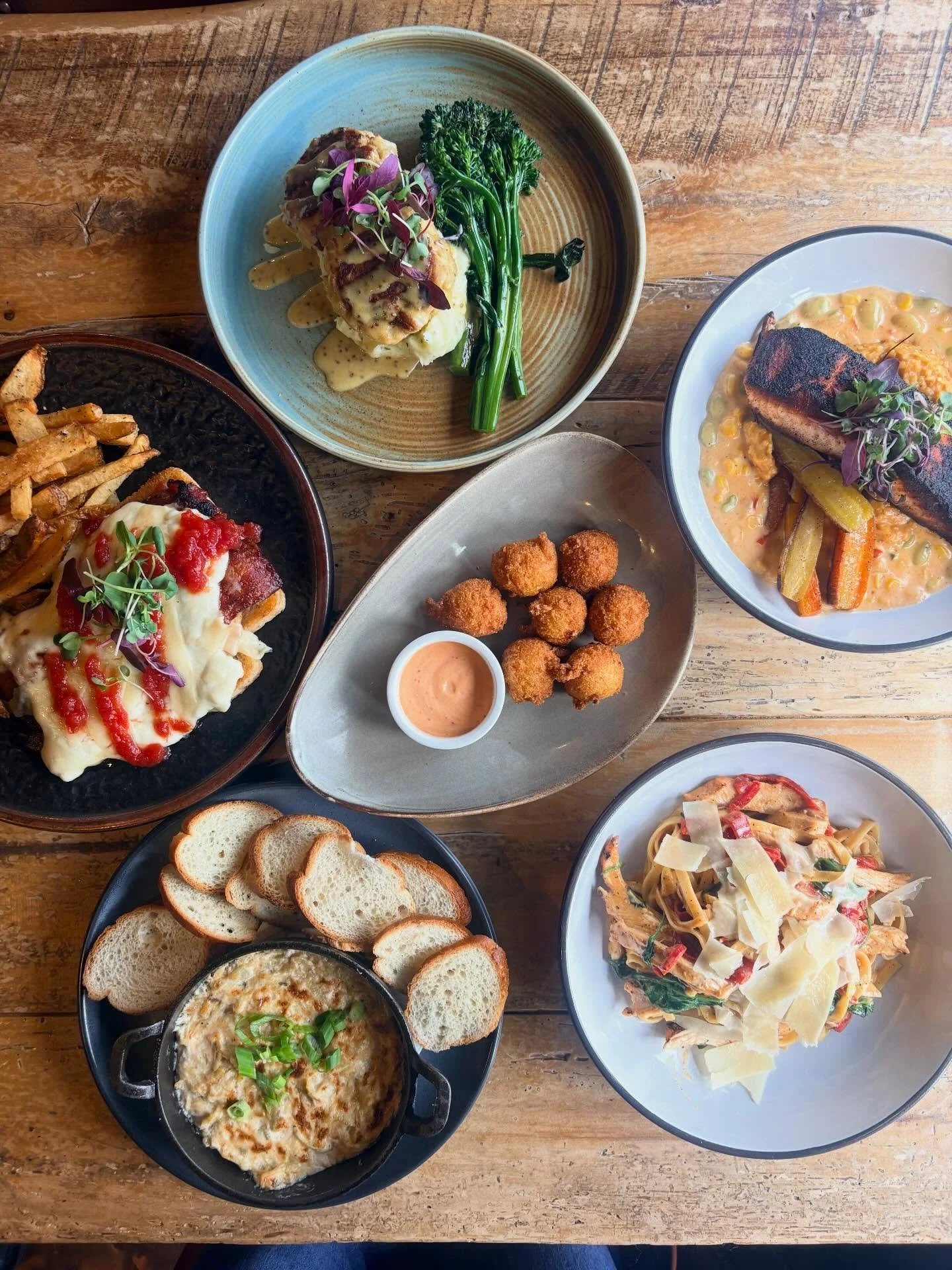 Subourbon Southern Kitchen and Spirits, Restaurant in Columbus