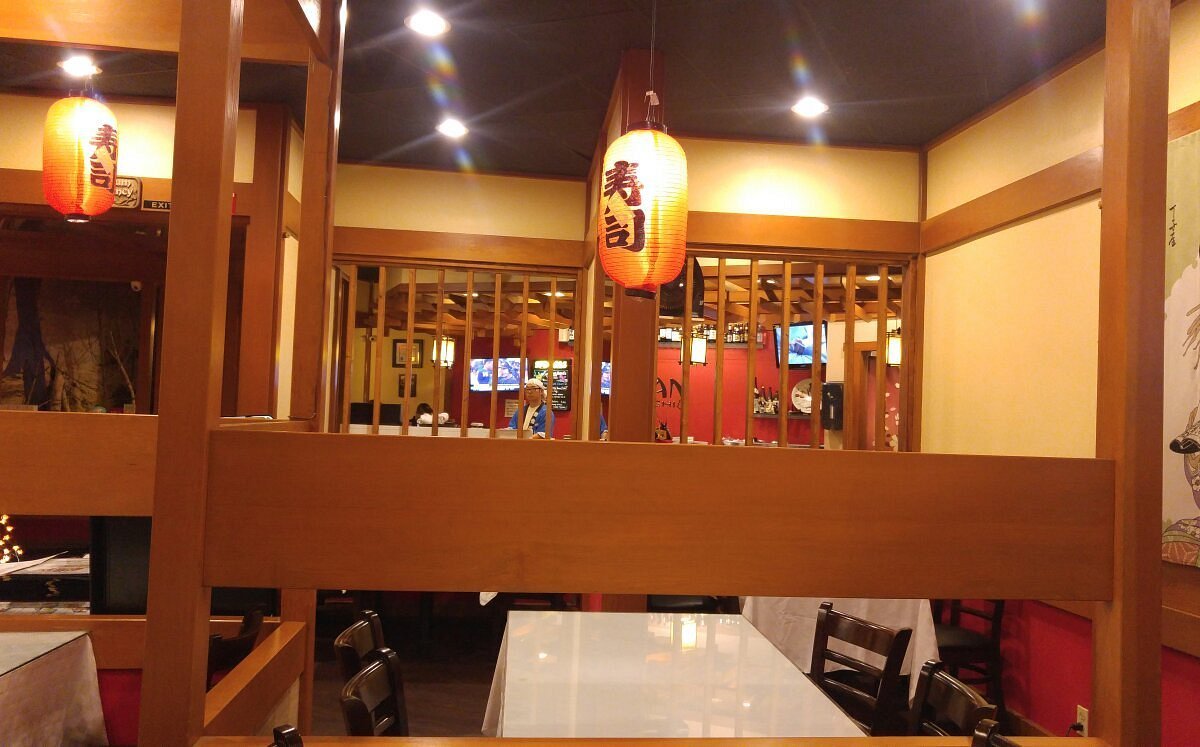 Koisan Sushi, Restaurant in Orange