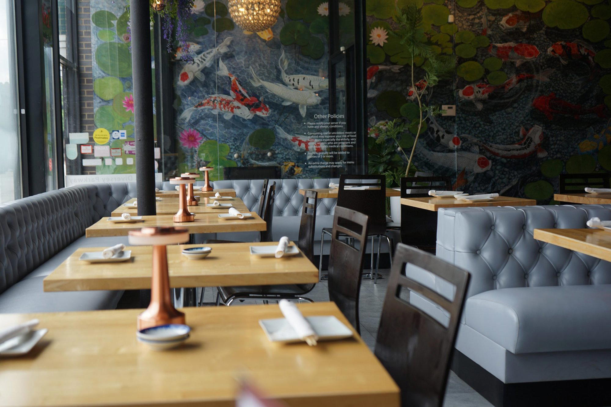 Nori Sushi Chicago restaurant in Chicago, United States