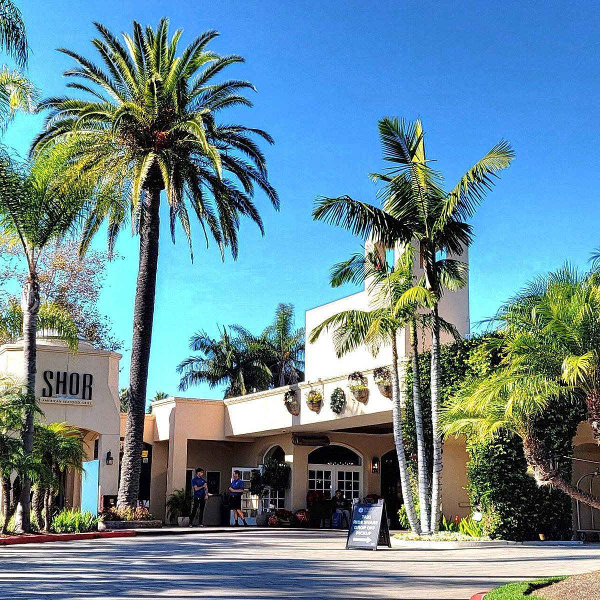 SHOR American Seafood Grill restaurant in Newport Beach, United States
