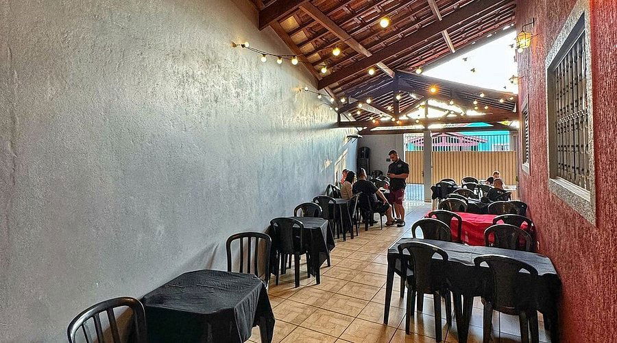 Garage 84 Burger Hamburgueria em Tremembé, Restaurant in Tremembe
