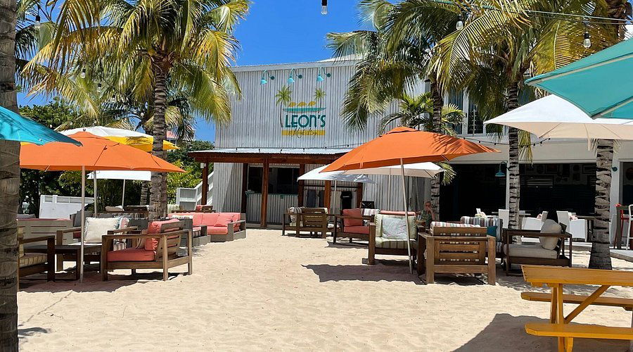 Leon’s on Meads Bay, Restaurant in Meads Bay