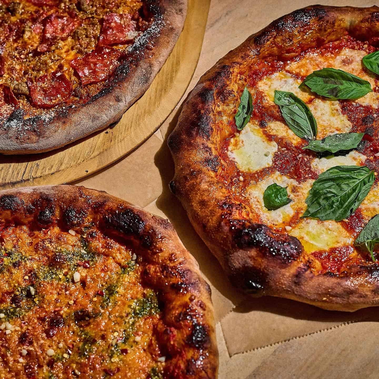 Zarella Pizzeria & Taverna restaurant in Chicago, United States